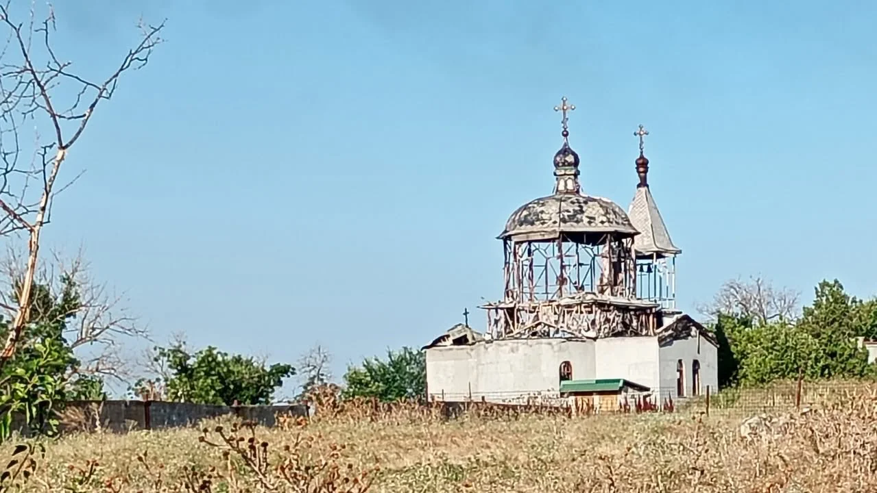 За апошні тыдзень расійскія дроны пашкодзілі некалькі праваслаўных храмаў у Херсонскай вобласці і цалкам знішчылі ўнікальную царкву XVIII стагоддзя