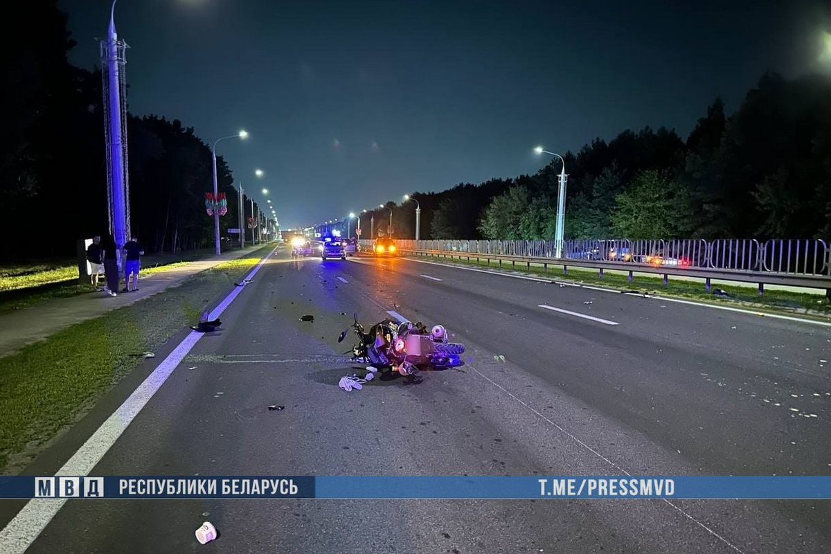 Тры чалавекі загінулі ў ДТЗ з матацыклам і мапедам у Брэсце