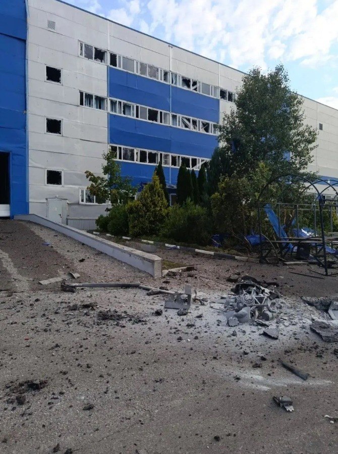 Беспилотники атаковали склады под Санкт-Петербургом и Москвой