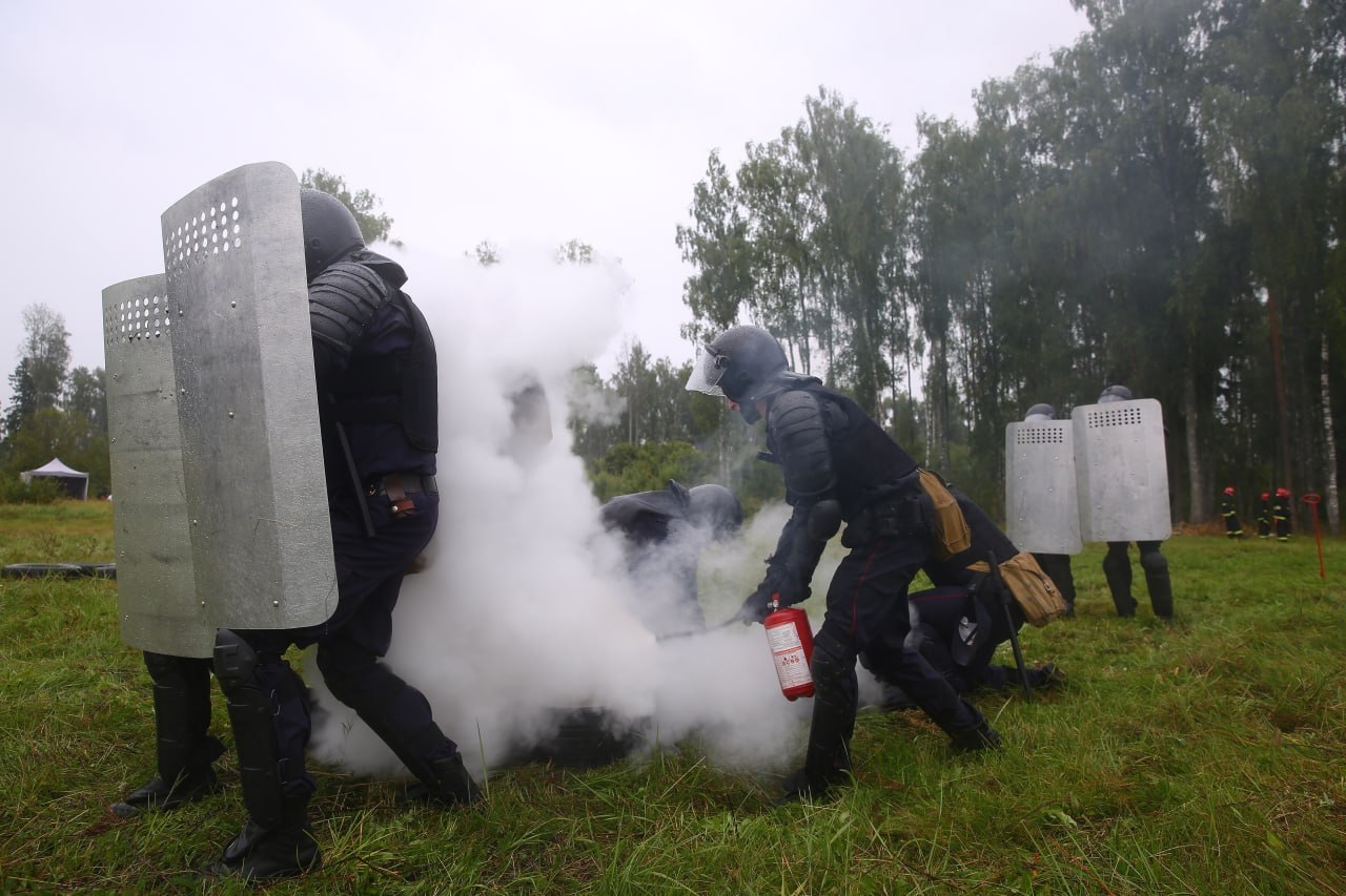 Vitsyebsk Police Train To Disperse Protests