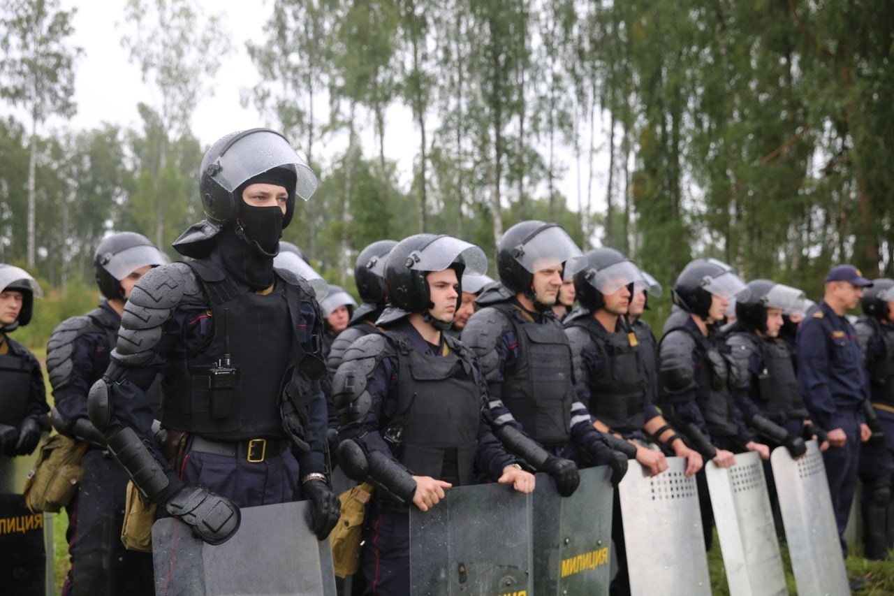 Vitsyebsk Police Train To Disperse Protests