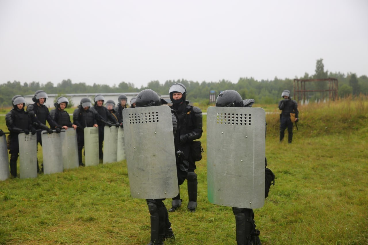 Vitsyebsk Police Train To Disperse Protests