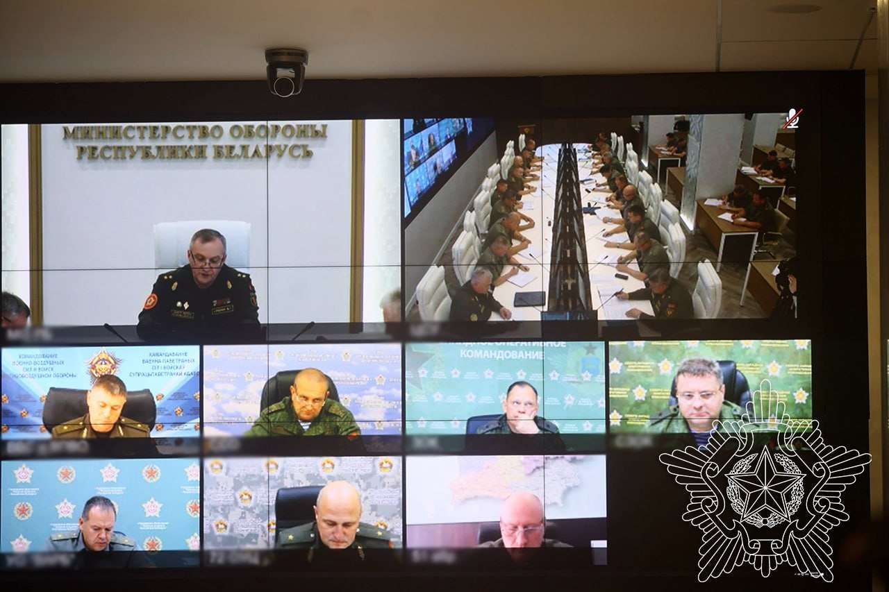 Лукашенко начал проверку ВС, на этот раз уведомив Хренина