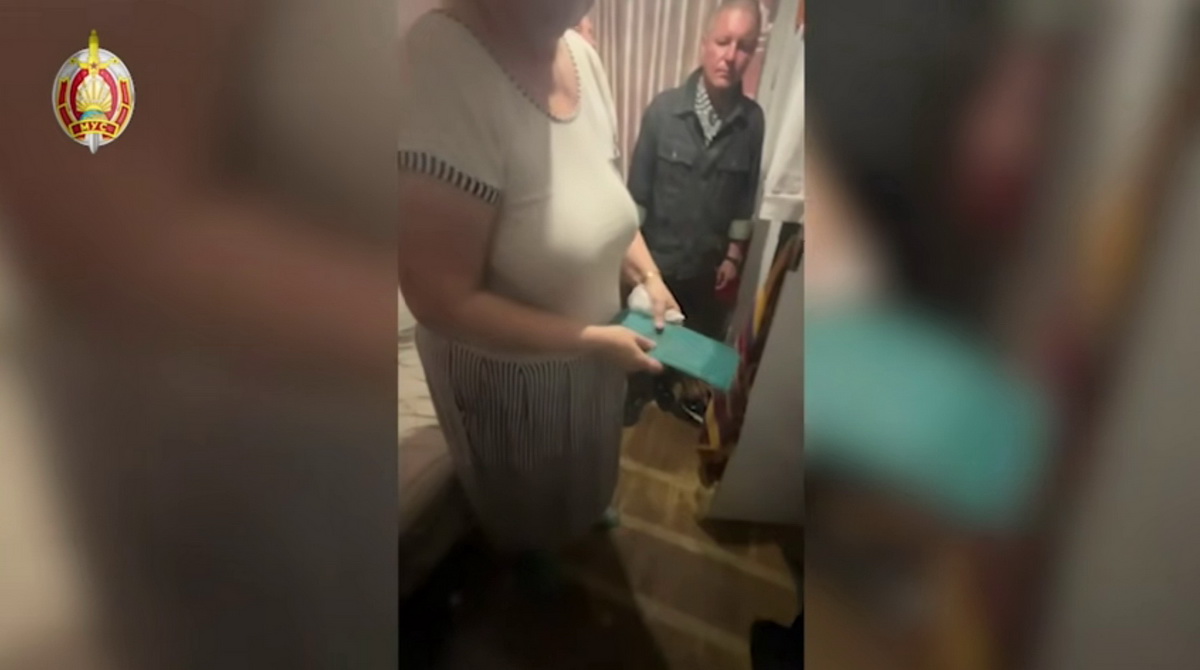 Minsk Woman Suspected of Organizing Illegal Migration, 10 Foreign Nationals Found in Her Apartment