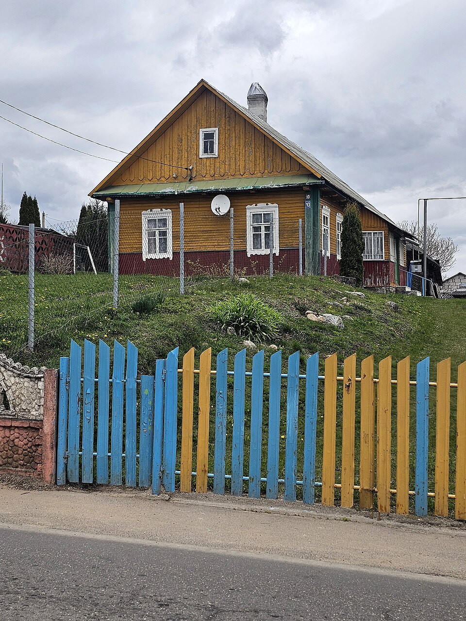 У межах фотаконкурсу «Вікі любіць вёскі» было загружана амаль дзве з паловай тысячы фотаздымкаў беларускіх вёсак