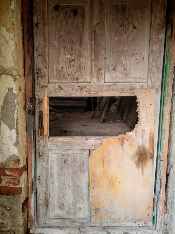 Палац Радзівілаў у Дзятлаве ўзламалі невядомыя. Расійская ўласніца лічыць, што шукалі ртуць або каштоўнасці
