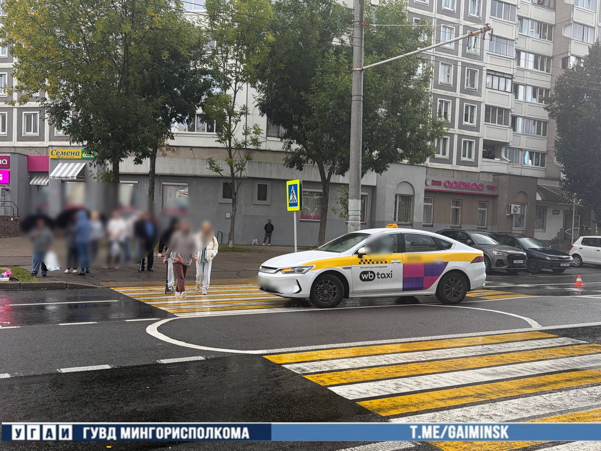 В Минске такси сбило 8-летнюю девочку на трюковом самокате