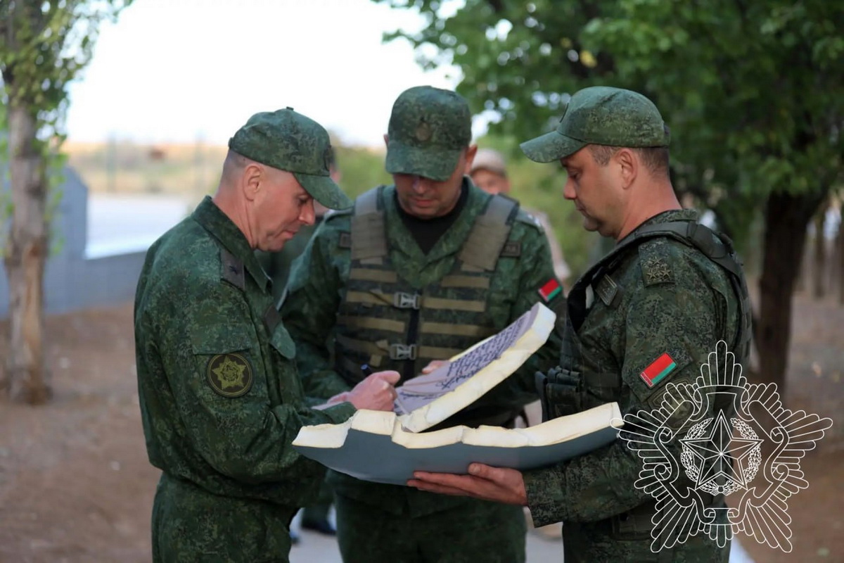 На учениях ВВС и ПВО Беларуси впервые задействовали девушек